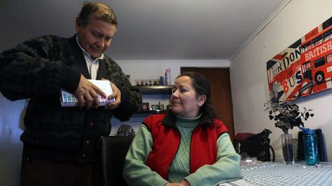 Investigan en Chile miles de adopciones durante dictadura de Pinochet