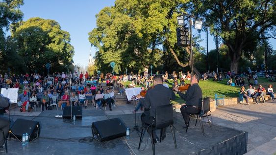 Turistas y mendocinos eligieron la Ciudad de Mendoza para pasar el fin de semana largo