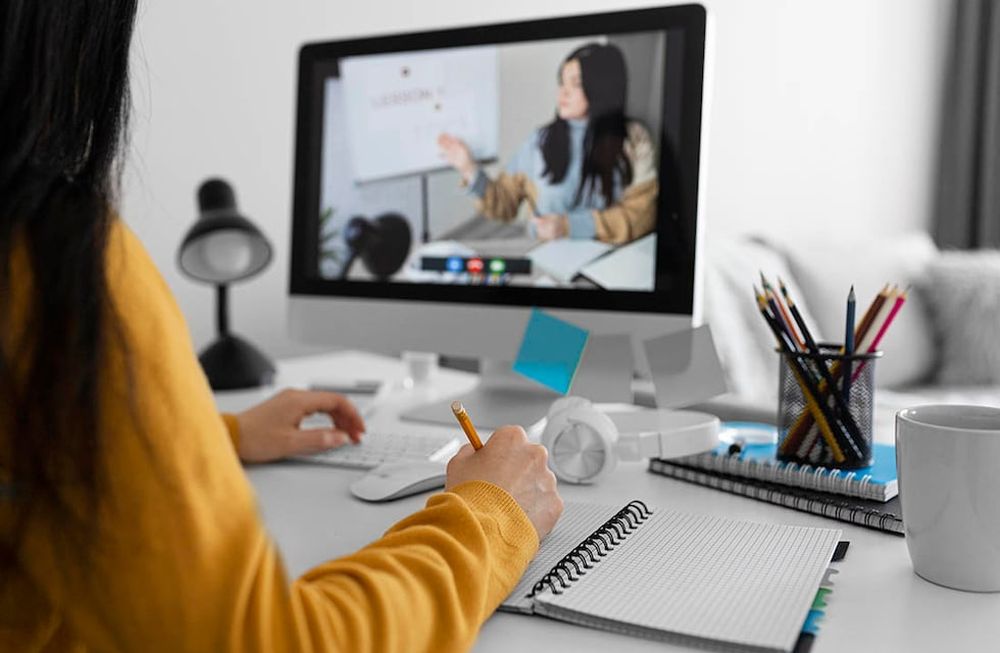 El crecimiento de los cursos online “ha sido exponencial” por un tema de necesidad. / Archivo