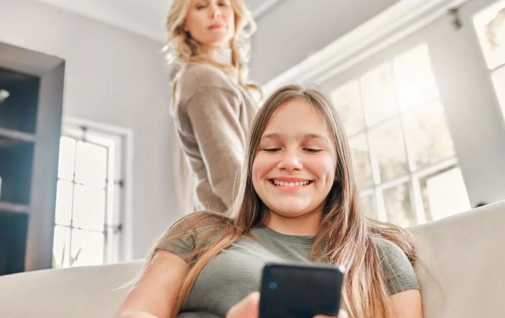 Existen métodos efectivos para que tu hijo no se vuelva adicto al celular.