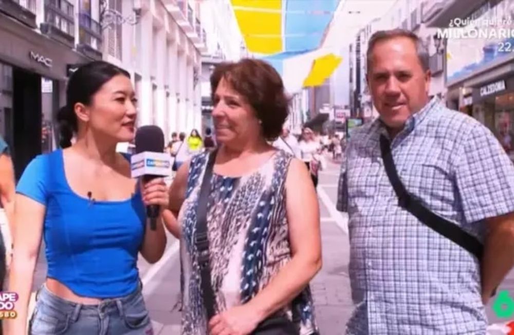 La mujer, quien está casada hace 40 años, aseguró: “Cuanto más lejos, mejor. Ya estamos aburridos”. A esto el esposo contestó: “Yo tendría dos casas: una en el norte y otra en el sur”.