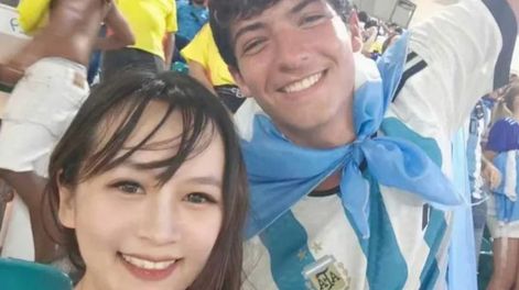 Joven china recorrió estadios buscando a su hereo que la había salvado en la final de la Copa América.&nbsp;