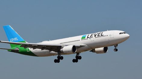 Una mujer argentina murió en un vuelo de la aerolínea Level que iba de Barcelona a Buenos Aires.