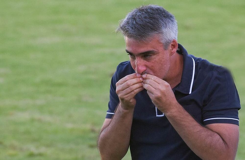 El DT de la Lepra Gabriel Gómez sueña con dar el golpe. / Los Andes