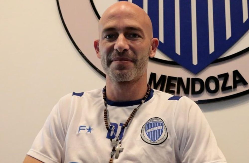 Sebastián Méndez está en su segunda etapa como DT de Godoy Cruz.