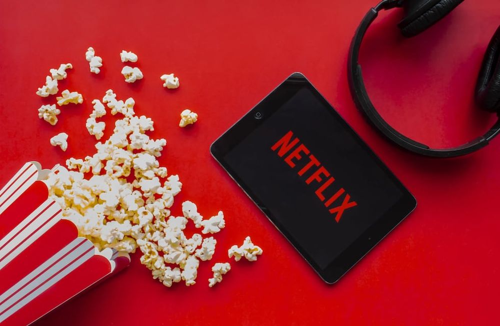 Dime cómo te sientes y te diré qué ver en Netflix y Disney + (PARA REIR)