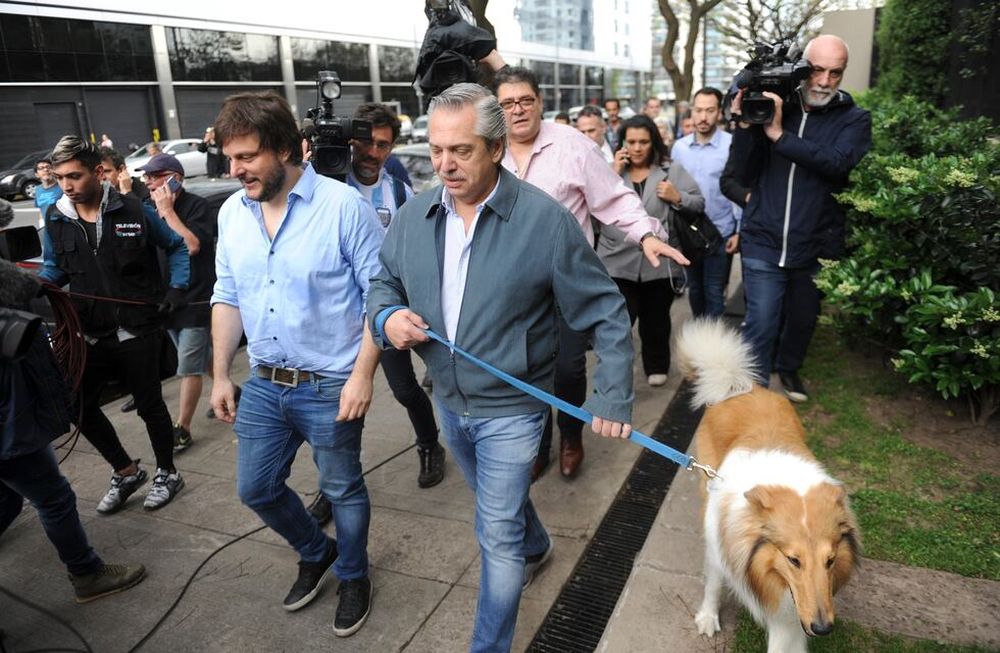 Leandro Santoro cuestionó el pedido de suspender las PASO y se puso del lado del presidente Alberto Fernandez. Foto: Federico Lopez Claro