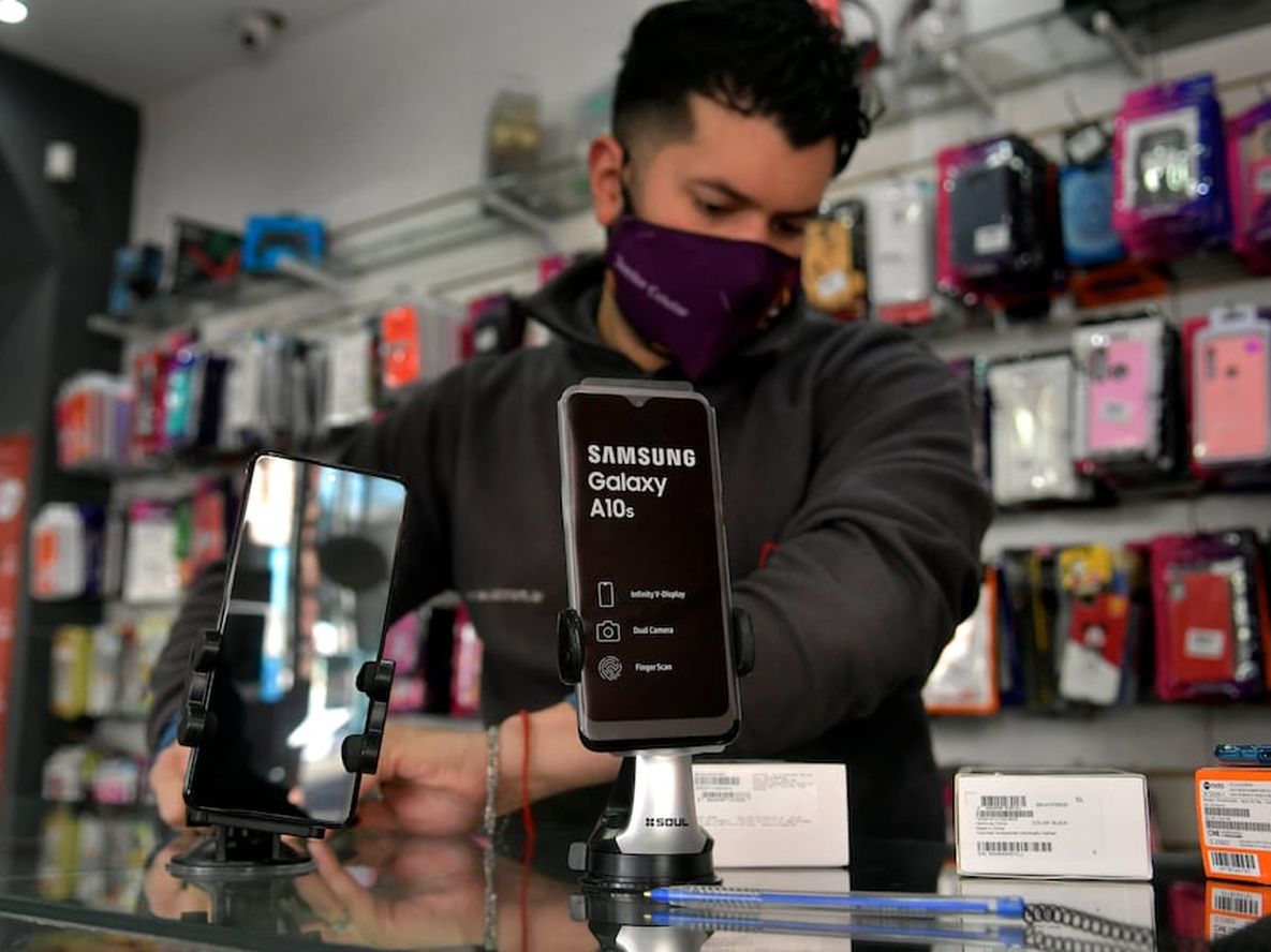 Plazo fijo: así comprás un buen celular por menos de $35.000 con un “truco” legal