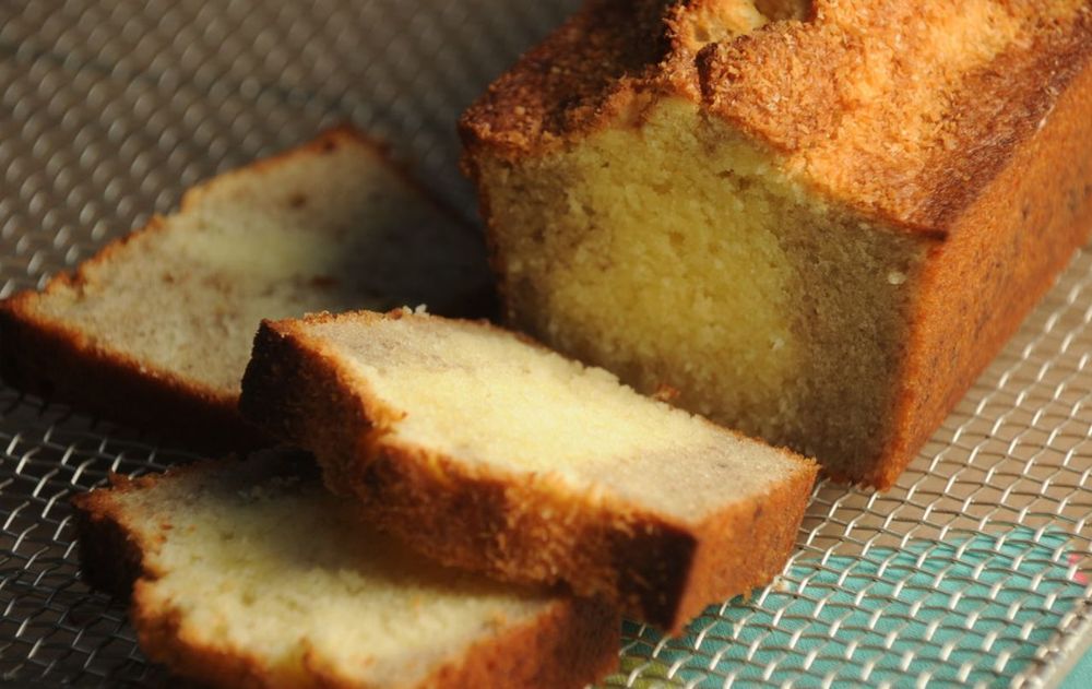 Esta receta logra una textura suave y un sabor natural que atrae. Es ideal para acompañar el desayuno o una merienda de forma saludable.