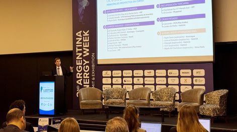 La ministra Jimena Latorre presentó los avances energéticos de Mendoza durante la Argentina Energy Week en Buenos Aires.