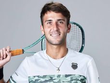 En el torneo ATP de Hamburgo, Tomás Etcheverry empezó con el pie derecho. En el torneo ATP de Hamburgo, Tomás Etcheverry empezó con el pie derecho.