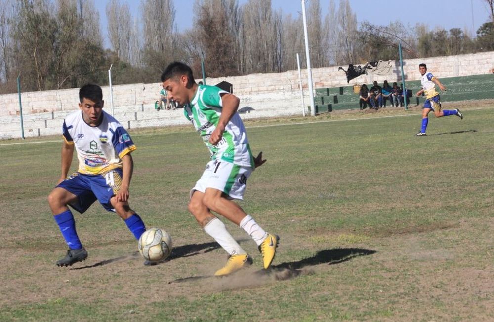 Fútbol de San Rafael: La primavera se tiñó de “Verde” con Rincón del Atuel