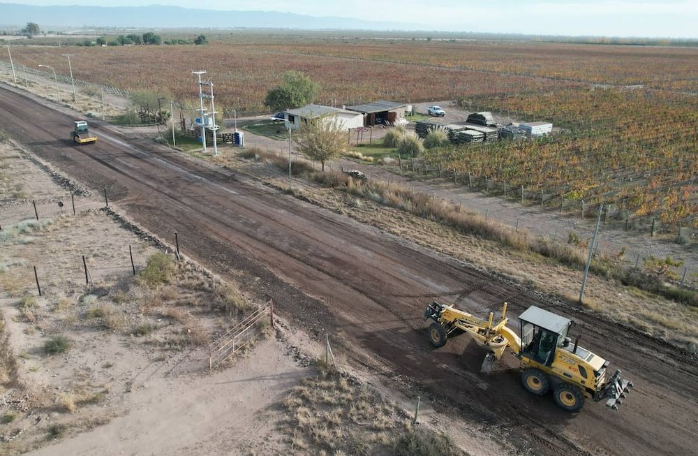 Vialidad Mendoza comenzó la construcción de un puente y un nuevo tramo de camino sobre la Ruta Provincial 14