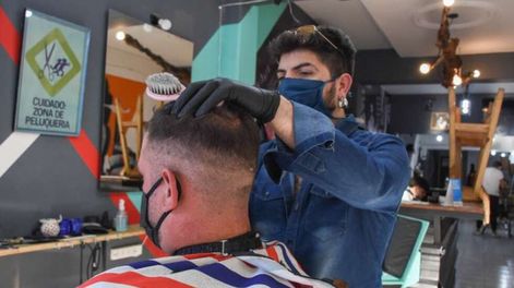 Peluquerías: un regreso con menos clientes y mayores medidas de bioseguridad