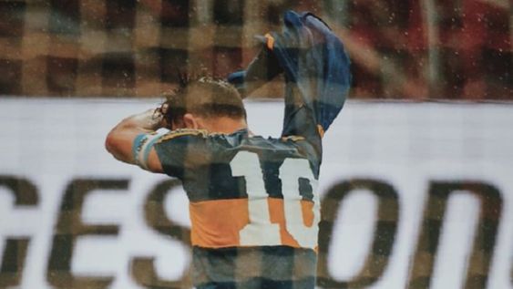 La 10 del Diego de 1981 que usó Carlitos Tevez en Brasil. / Gentileza.