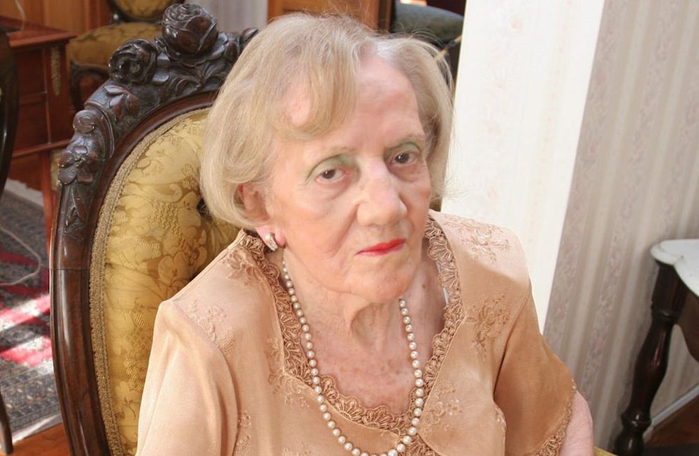 Elvira Calle, la primera escribana mendocina titulada, y su homenaje en el aniversario del Colegio Notarial. Foto; Archivo Los Andes