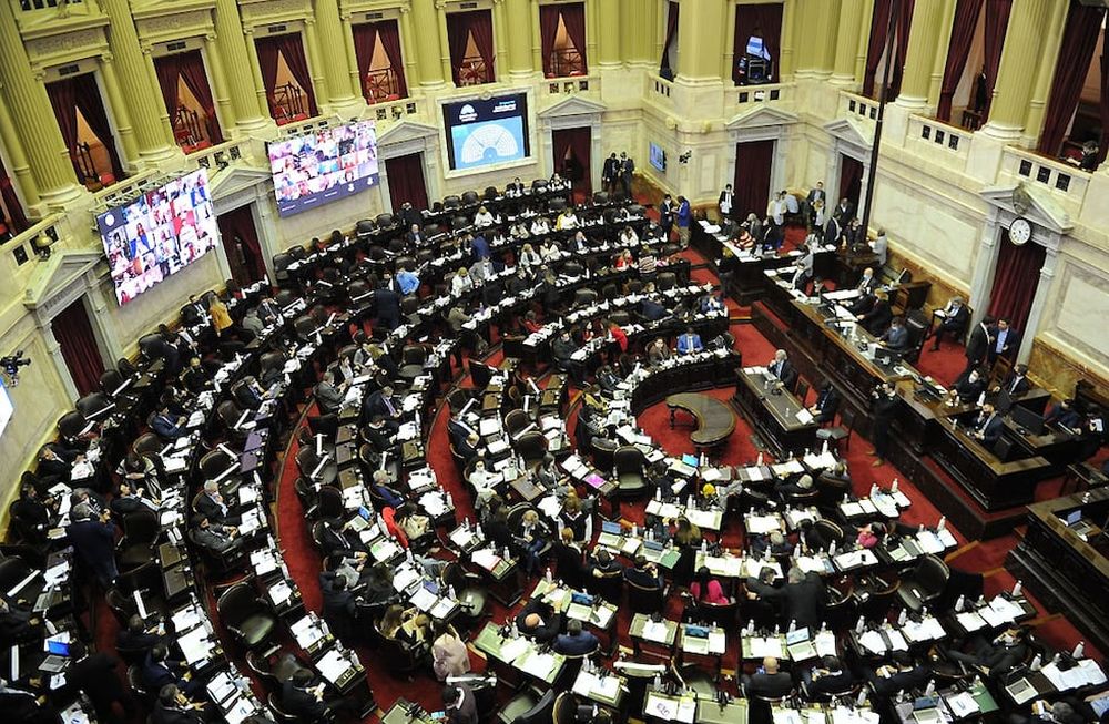 Una fiscal pidió informes a las cámaras legislativas por el supuesto cobro de coimas que acusó Milei