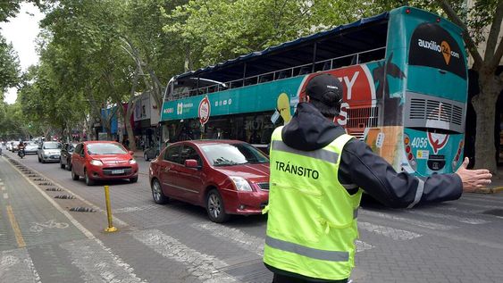 Transitamos la ciudad con tal prisa que no la observamos