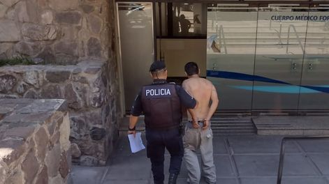 Los Andes | Juan Manuel Tarres (48), acusado del femicidio de  Jésica Olguín (33) esta mañana tras su detención. Gentileza