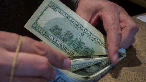 Dólar hoy: a cuánto cotiza y cómo adquirirlos a partir de una app