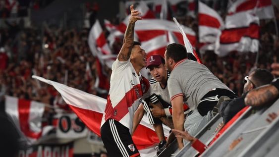 Enzo Pérez y su particular festejo en el último superclásico. / Gentileza.