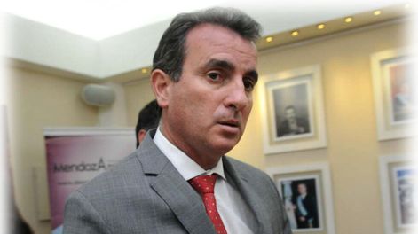 La jugada del PJ es dividir  a la oposición