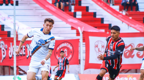 Huracán Las Heras superó a Juventud Antoniana, pero no le alcanzó.