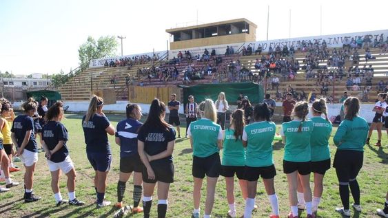 Fútbol femenino./ Gentileza