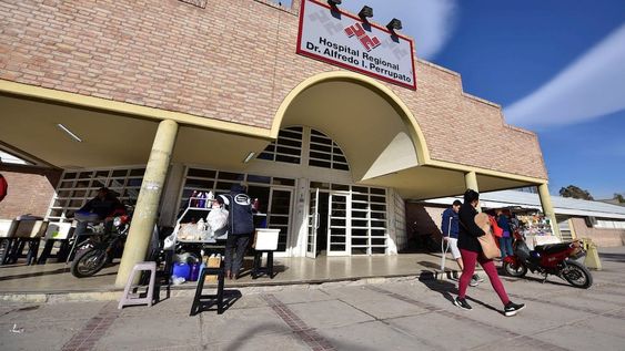 Un motociclista está grave tras un accidente en solitario en Junín.