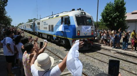 Los Andes | Resta conocer los resultados de las pruebas de velocidad, pero creen que el viaje Buenos Aires- Mendoza demandará un día. | Foto: Ignacio Blanco / Los Andes