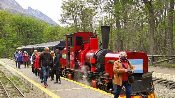 Por cada comprobante que cargues entre el 6 de septiembre y el 21 de septiembre, para viajar desde el 10 de octubre al 5 de diciembre. Ushuaia, el tren del fin del mundo.