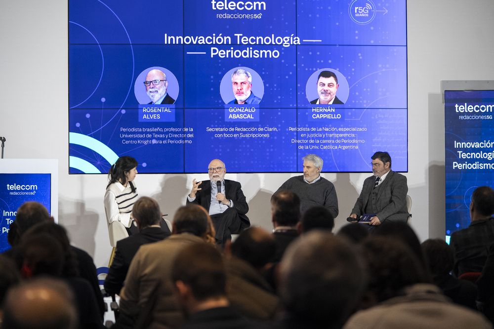 La periodista Julieta Schulkin moderó el panel integrado por Rosental Alves, Gonzalo Abascal (Clarín) y Hernán Cappiello (La Nación) en el ciclo 