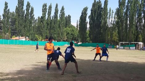 Según los dirigentes del club de Uspallata, había equipos que se oponían a recorrer los 120 kilómetros hasta el valle.