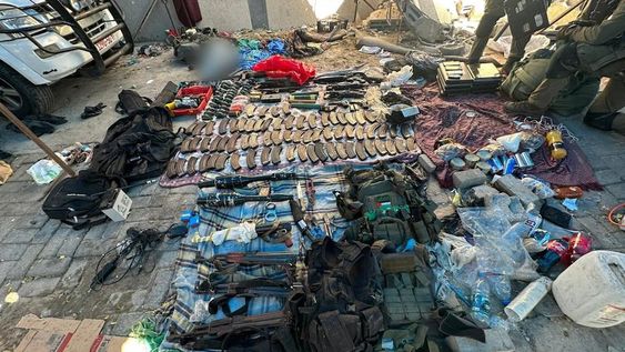 En una de las 4 operaciones realizadas en el Hospital Shifa, las FDI hallaron un arsenal distribuido en distintos sectores y entradas a túneles por los que los terroristas se trasladaron durante años.