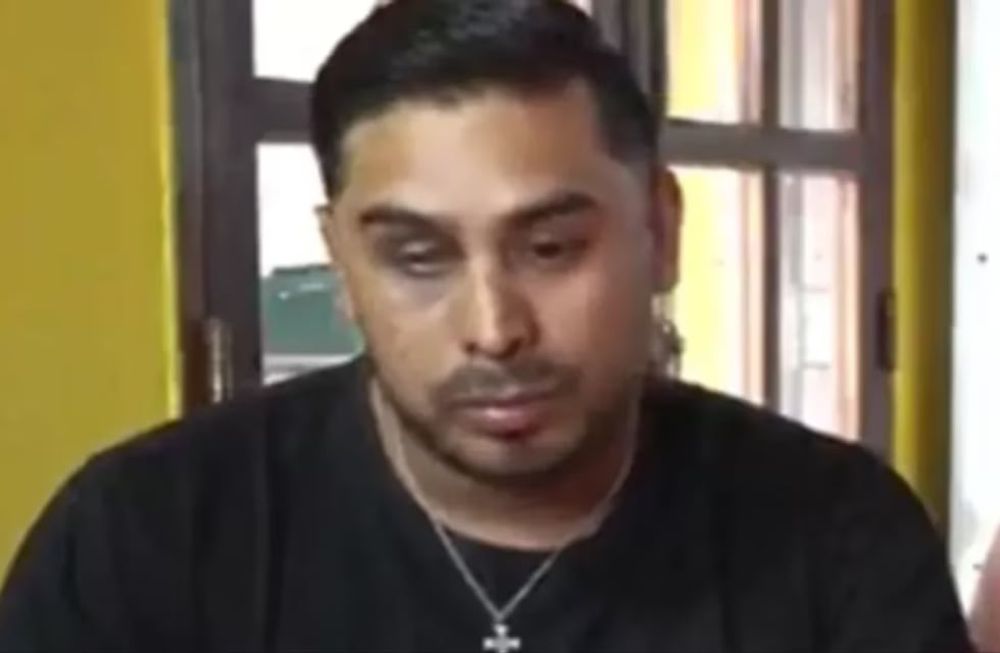 Me explotó el ojo, tenía la cara llena de sangre y al intentar salir por la ventana, me dijo que me iba a matar”, contó la víctima. Foto: Captura de Facebook / TDC Red La Falda