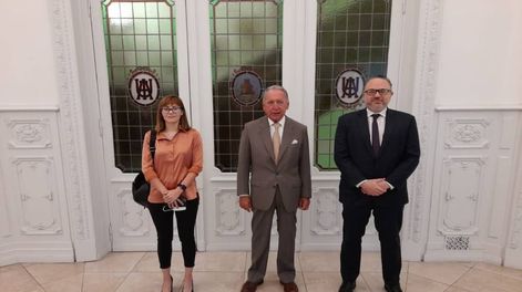 Kulfas y Ávila fueron recibidos por Funes de Rioja.