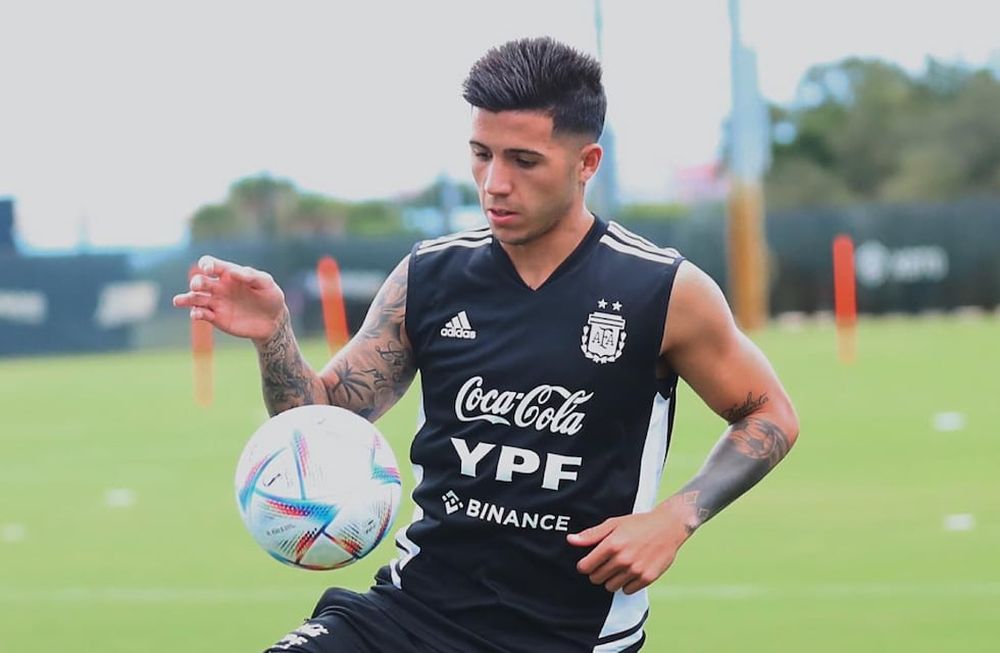 Enzo Fernández, el joven talento que aceleró en la recta final y se metió en la lista de la Selección Argentina para el Mundial. / archivo
