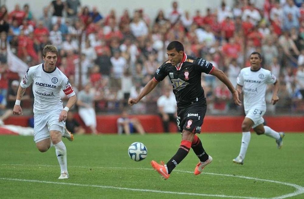 Huracán y Atlético Tucumán definirán el ascenso en nuestra provincia