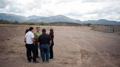 El Barrio San Agustín se desarrolla con aportes municipales y provinciales para mejorar el acceso a la vivienda social y los servicios urbanos.