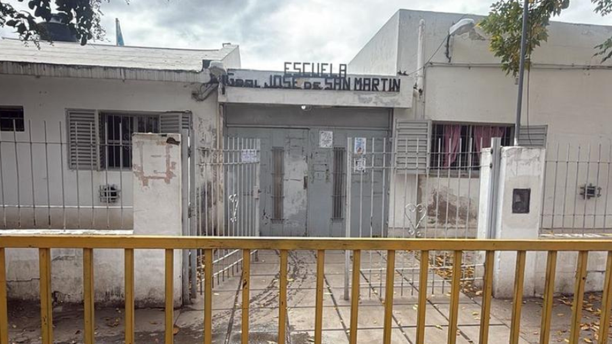 Conmoción en Córdoba: un niño de 11 años falleció mientras jugaba en el recreo en una escuela