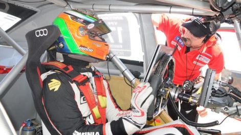 Después de consagrarse anticipadamente en el Top Race con Toyota, Rossi busca también el título del Súper TC2000.