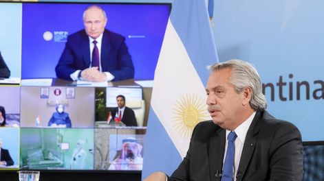 El presidente Alberto Fernández en una videoconferencia con su par de la Federación Rusa, Vladímir Putin (Presidencia de la Nación)