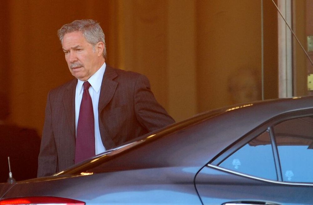 El ministro de Relaciones Exteriores, Felipe Solá, se enojó con el diputado Nicolás Rodríguez Saá por haber pedido a través de Twitter que renunciara.