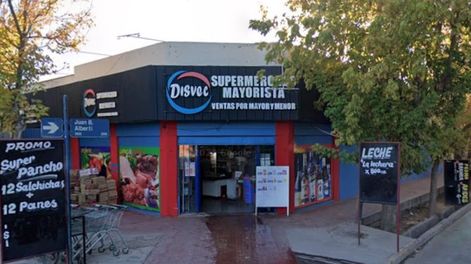 Los Andes | Esta madrugada el supermercado AVC de Luján sufrió un intento de saqueo. Facebook