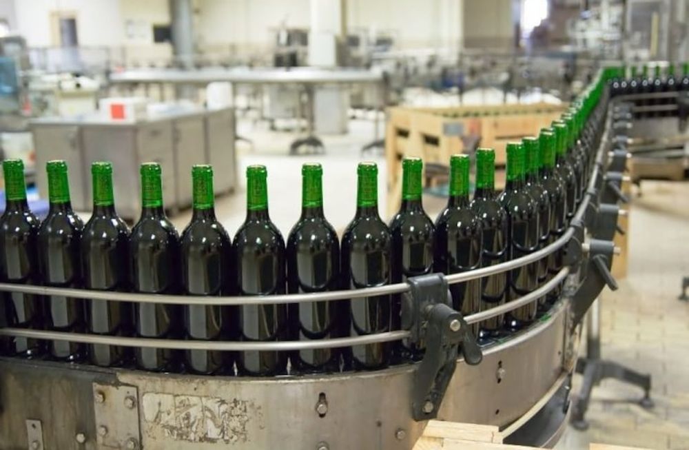 En términos generales, la intervención es proponer a bodegas y elaboradores que inmovilicen sus vinos a cambio de una renta financiera.