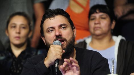 Los Andes | Conferencia de prensa del Frente Patria Grande sobre el acuerdo con el  FMI. Juan Grabois, los diputados nacionales Itai Hagman, Natalia Zaracho y Federico Fagioli, la legisladora porteña Ofelia Fernández, la diputada de la provincia de Buenos Aires, Lucí