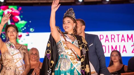 Los Andes | La Paz eligió a Victoria Lucero como su nueva Reina Departamental de la Vendimia 2025. Maribel Pérez fue coronada como la Virreina. (Foto Prensa Municipio)