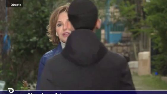 Tenemos que cortar esta comunicación porque no nos dejan continuar, informó la corresponsal Almudena Ariza durante su breve transmisión desde Jerusalén. Foto: Captura video