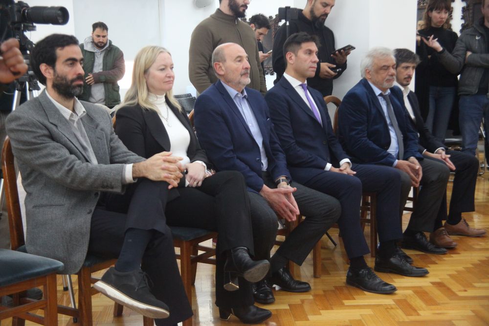 La vicegobernadora, Hebe Casado y el diputado nacional de LLA, Facundo Correa Llano juntos en una actividad de Gobierno. 