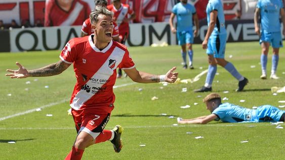 Santi González fue pieza clave en el triunfo y la clasificación de Deportivo Maipú a semifinales, donde enfrentará  a Estudiantes de Río Cuarto, el miércoles que viene en el primer partido. Foto: Orlando Pelichotti